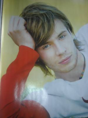 tu etais bo vec les cheveau lent alor pk tuy les a couper snif